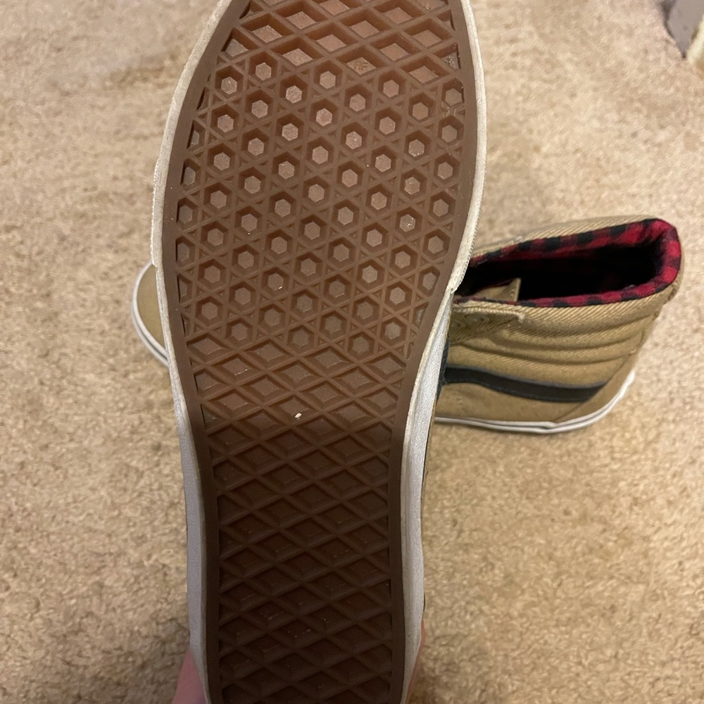 Vans - Picture 2 of 2